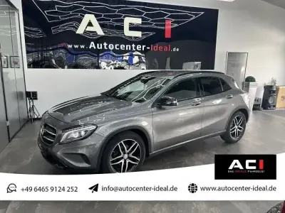 Gebraucht Mercedes GLA200 Urban 136 PS (100 kW) 2014 Grau SUV