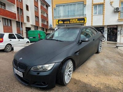 Usata BMW 330 Sport Line 432 CV (317 kW) 2009 Nero Coupé