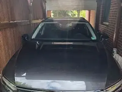 Gebraucht VW Passat 150 PS (110 kW) 2021 Grau Kombi