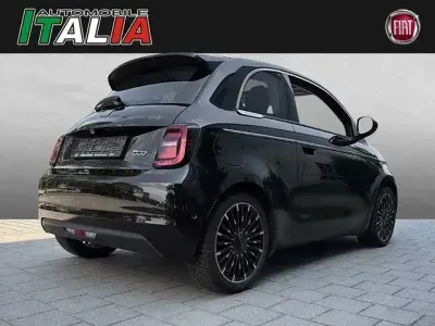 Gebraucht Fiat 500e La Prima 86 kW (118 PS) 2024 Schwarz Limousine