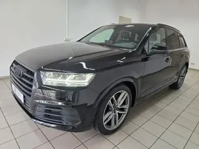 Używany Audi Q7 S-Line 272 KM (200 kW) 2016 Czarny SUV