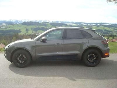 Achatgraumetallic Gebraucht 2015 Porsche Macan S SUV | 42.500 € (Fairer Preis)