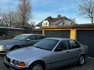 Używany BMW 325 Performance 86 KM (63 kW) 1992 Srebrny Sedan/Limuzyna