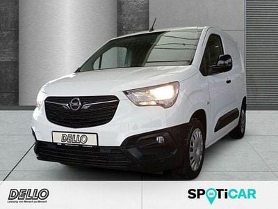 Gebraucht Opel Combo Edition 102 PS (75 kW) 2022 Jade weiss/arktis weiss Van / Kleinbus