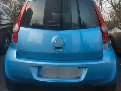 Gebraucht Opel Agila 65 PS (47 kW) 2010 Blau Kleinwagen