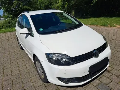 Gebraucht VW Golf Plus Cross Team 122 PS (89 kW) 2010 Weiß Van / Kleinbus