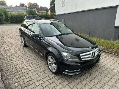 Gebraucht Mercedes C220 Avantgarde 170 PS (125 kW) 2012 Schwarz Kombi
