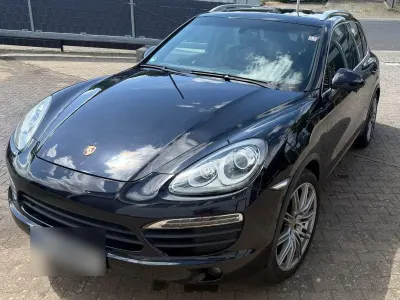 Gebraucht Porsche Cayenne S 400 PS (294 kW) 2010 Schwarz SUV