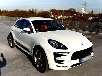 Second-hand Porsche Macan Turbo Sport 400 CP (294 kW) 2015 Alb SUV