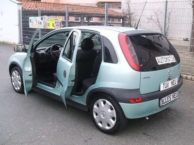 Grau Gebraucht 2004 Opel Corsa Elegance Kleinwagen | 3.490 €