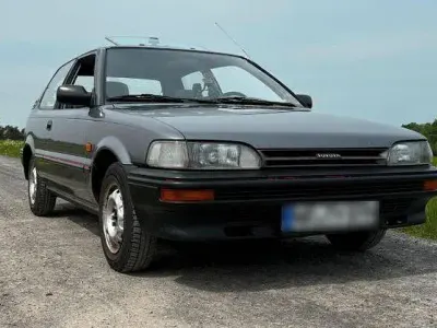 Gebraucht Toyota Corolla 75 PS (55 kW) 1988 Grau Kleinwagen