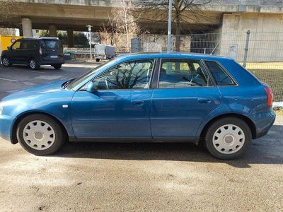 Gebraucht Audi A3 Ambition 102 PS (75 kW) 2001 Blau Kleinwagen