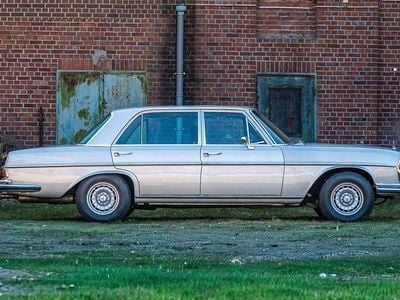 Usata Mercedes 300 250 CV (183 kW) 1971 Argento Berlina