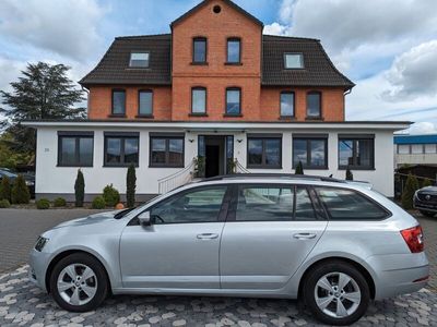 gebraucht Skoda Octavia Style CarPlayTempomat Teilleder SHZ AHK