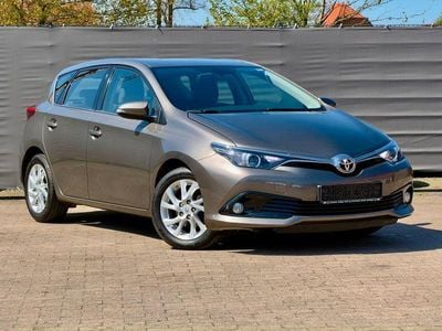 Second-hand Toyota Auris Comfort 116 CP (85 kW) 2018 Gri Berlinǎ