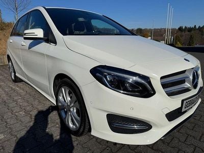 Gebraucht Mercedes B180 109 PS (80 kW) 2016 Weiß Van / Kleinbus