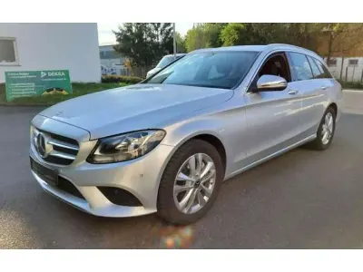 Gebraucht Mercedes 300 258 PS (189 kW) 2019 Iridiumsilber (metallic) Kombi