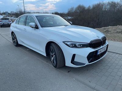 Gebraucht BMW 330 Sport Line 245 PS (180 kW) 2024 Weiß Limousine