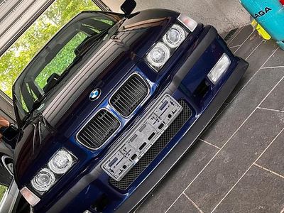 Second-hand BMW 328 Sport Line 193 CP (141 kW) 1995 Albastru Berlinǎ