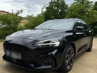 Gebraucht Ford Focus ST-Line 182 PS (133 kW) 2019 Schwarz Limousine