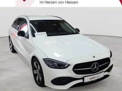 Gebraucht Mercedes C200 204 PS (150 kW) 2023 Weiß Limousine