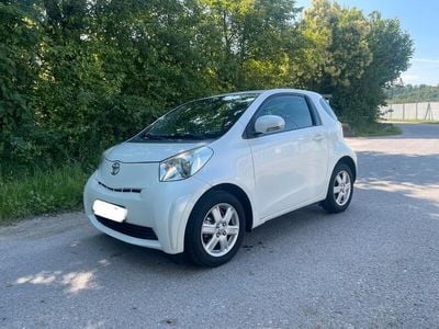 Toyota iQ