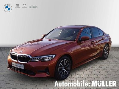 Orange Gebraucht 2022 BMW 318 Advantage Limousine | 29.850 € (Fairer Preis)