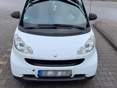 Gebraucht Smart ForTwo Coupé 61 PS (44 kW) 2011 Weiß Coupé