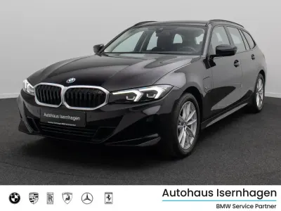 Gebraucht BMW 330e Sport Line 292 PS (214 kW) 2022 Schwarz 2668 Kombi