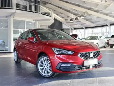 Gebraucht Seat Leon XCELLENCE 150 PS (110 kW) 2022 Desire rot Limousine