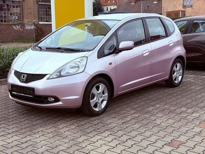 Gebraucht Honda Jazz Trend 90 PS (66 kW) 2010 Cool rose Kleinwagen