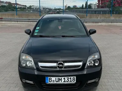 Gebraucht Opel Signum 155 PS (114 kW) 2005 Schwarz Kleinwagen