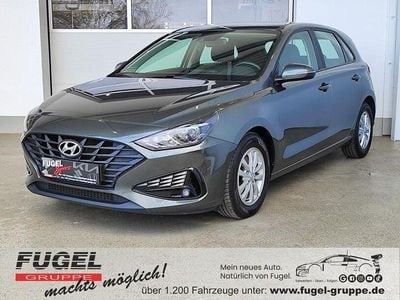 Gebraucht Hyundai i30 120 PS (88 kW) 2022 Graumet. Limousine