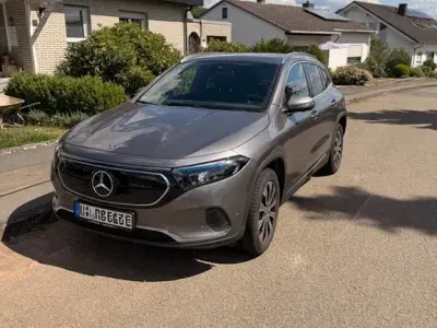 Gebraucht Mercedes EQA250 139 kW (190 PS) 2023 Grau SUV