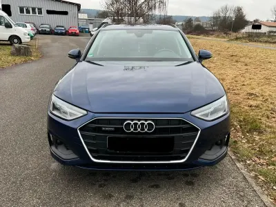 Używany Audi A4 Basis 204 KM (150 kW) 2022 Niebieski Kombi