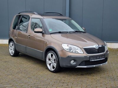 gebraucht Skoda Roomster 1.2l TSI Scout aus 1.Hand*Navi*Panorama