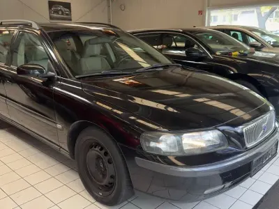 Gebraucht Volvo V70 Momentum 170 PS (125 kW) 2004 Schwarz Kombi