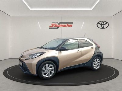 Usata Toyota Aygo X Pulse 72 CV (52 kW) 2022 Beige SUV