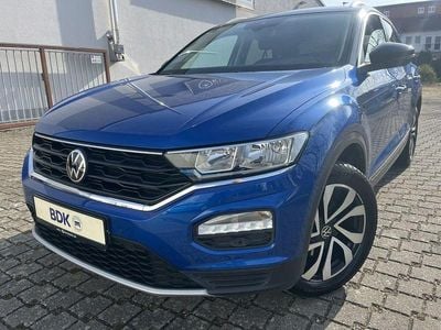 Second-hand VW T-Roc Active 150 CP (110 kW) 2021 Albastru SUV