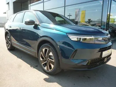 Neu Opel Grandland X 145 PS (106 kW) 2026 Grün SUV