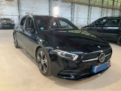 Używany Mercedes A250 AMG line 224 KM (164 kW) 2018 Czarny Sedan/Limuzyna