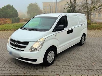 Hyundai H-1