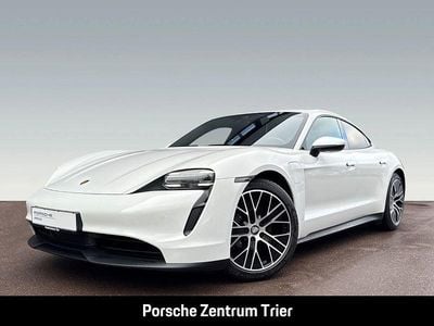 Weiß Gebraucht 2022 Porsche Taycan Limousine | 64.500 € (Guter Preis)