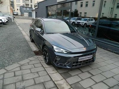 Magnetic grau metallic Gebraucht 2025 Cupra Leon Kombi | 30.990 € (Superpreis)