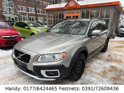 Gebraucht Volvo XC70 Momentum 185 PS (136 kW) 2008 Gold Kombi
