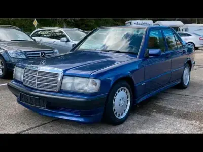 Gebraucht Mercedes 190 136 PS (100 kW) 1993 Blau Limousine