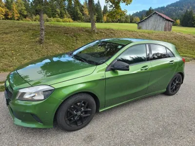 Gebraucht Mercedes A200 136 PS (100 kW) 2016 Grün Limousine