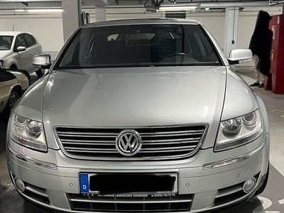 Second-hand VW Phaeton 334 CP (245 kW) 2005 Argintiu Berlinǎ