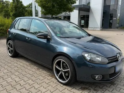Gebraucht VW Golf VII Style 105 PS (77 kW) 2012 Blau Limousine