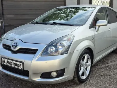 Gebraucht Toyota Corolla Verso 177 PS (130 kW) 2008 Silber Van / Kleinbus